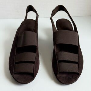 Stuart Weitzman Brown Suede Sandals Kitten Heel Career Comfort Size 9.5N